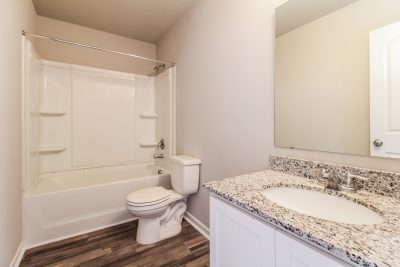 013 photo bathroom 13704532