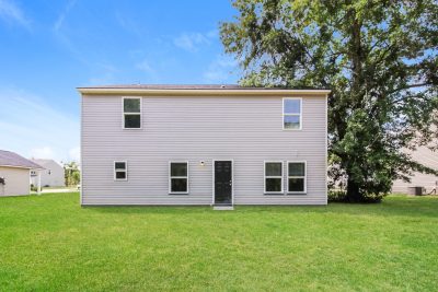 014 photo rear view 13704523
