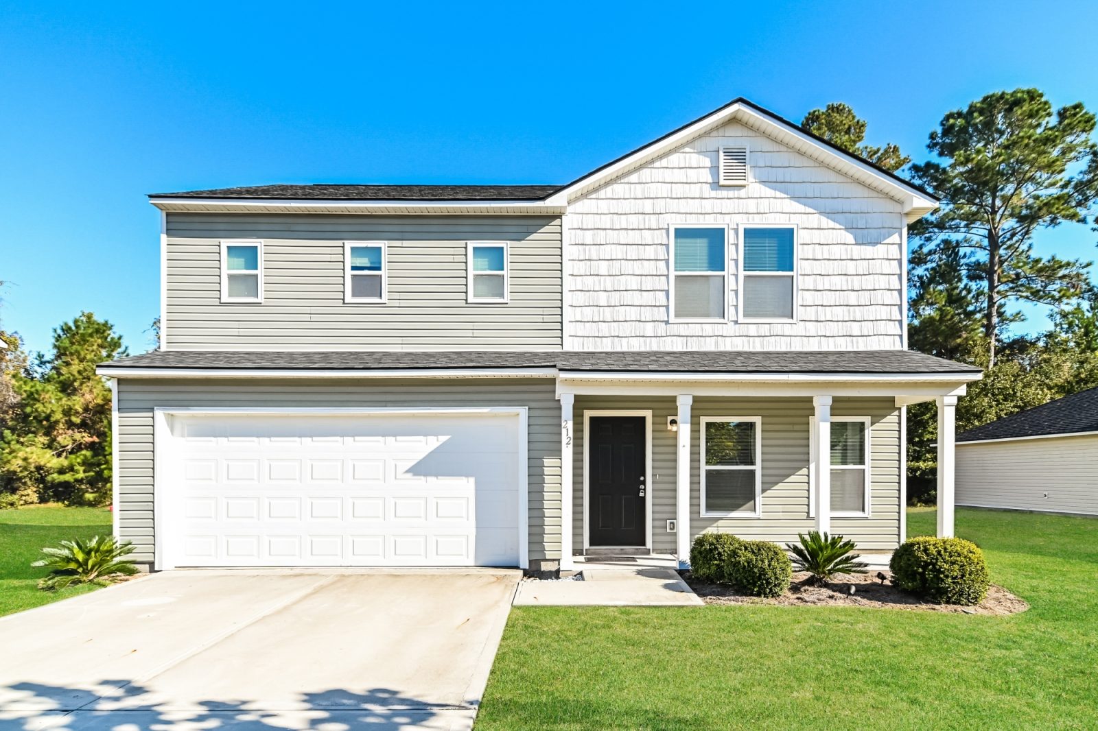 000 photo front view 13307409