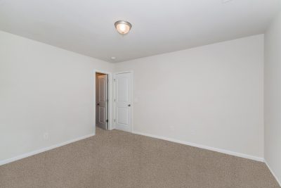 006 photo main bedroom 13105742
