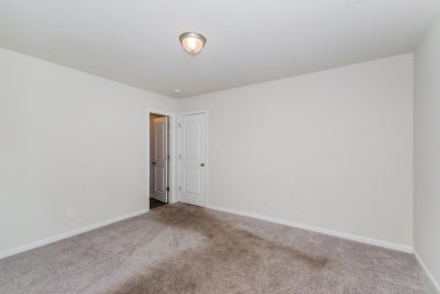 009 Main Bedroom ET31304