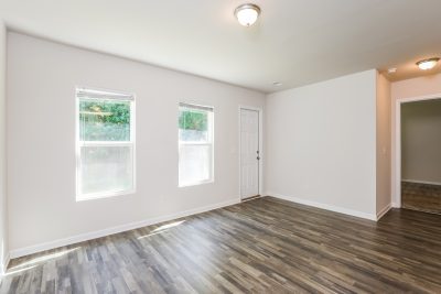 003 Living Room ET31309