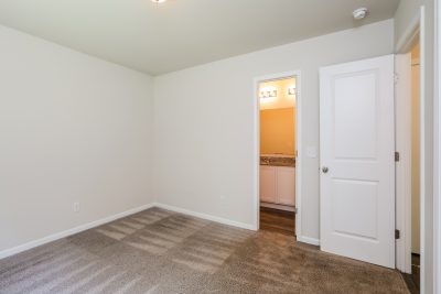 009 Main Bedroom ET31309