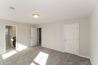 009 Main Bedroom ET51184