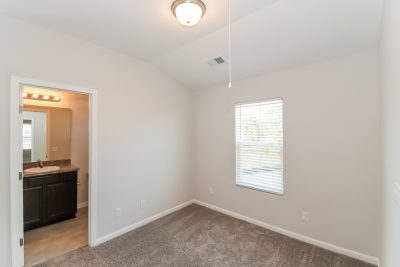 011 Bedroom ET51184