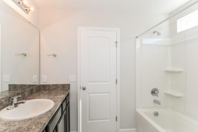 014 Bathroom ET51184