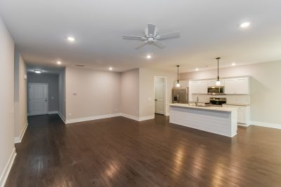 002 Living Room ET51185