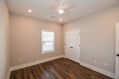 012 Bedroom ET51188
