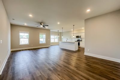 003 Living Room ET51218