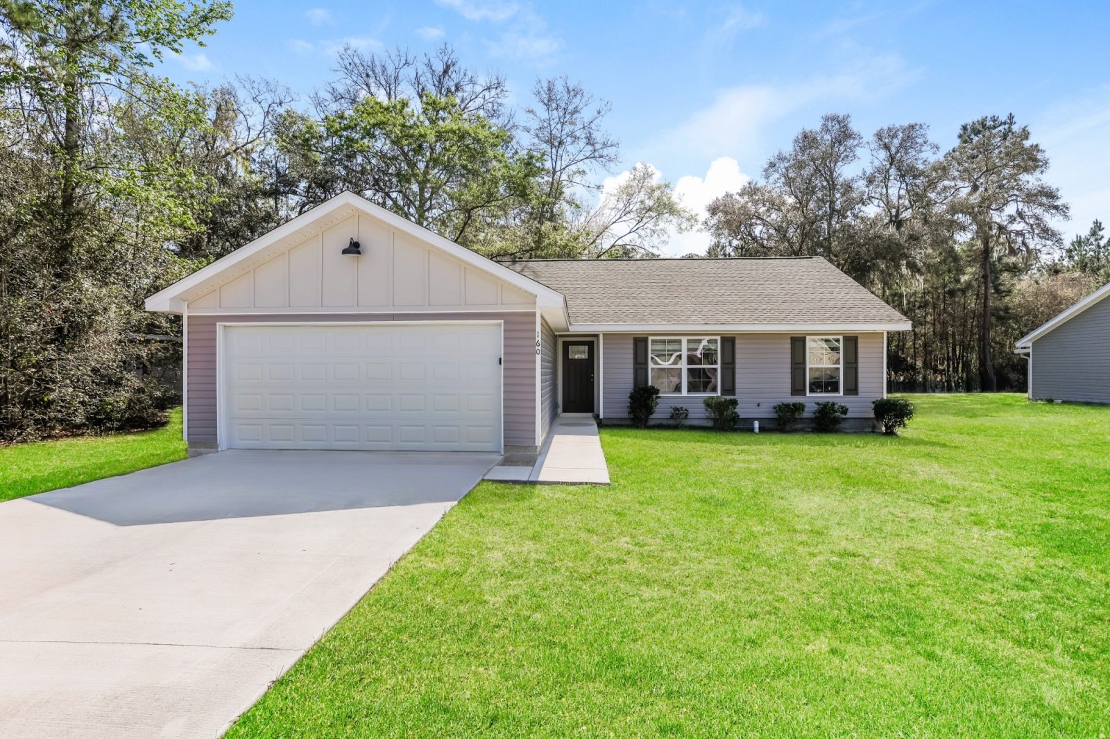 000 photo front view 15255247