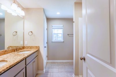 009 photo main bathroom 15255258