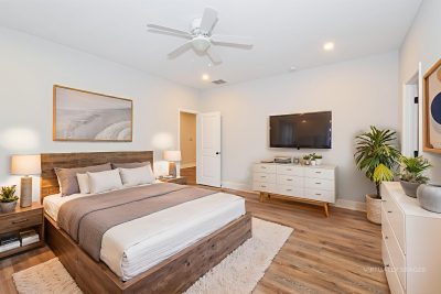 002 photo vs main bedroom 14979014