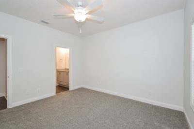 009 photo main bedroom 12802048