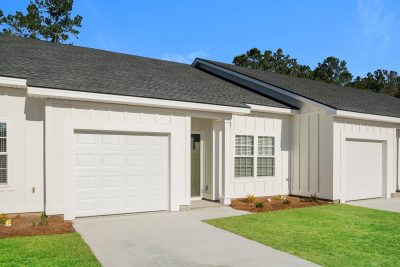 000 Front View ETWP023