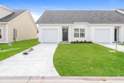 000 Front View 13980872
