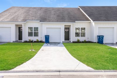 014 Front View 14006661