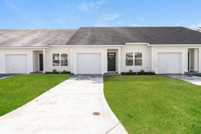 000 Front View 14006960