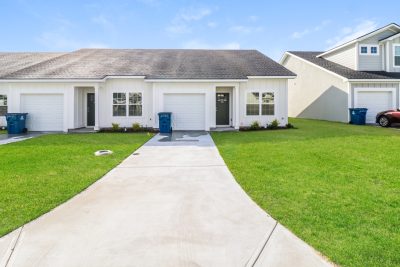 000 Front View 14006697