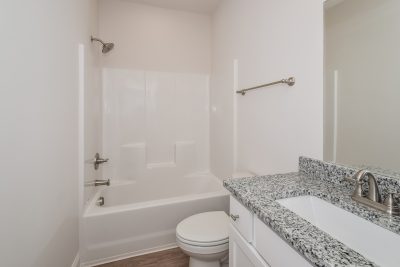 014 Bathroom ETWP048
