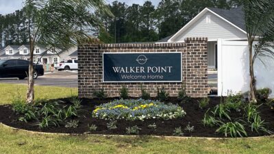 000 A Walker Point Welcome Home Sign v2