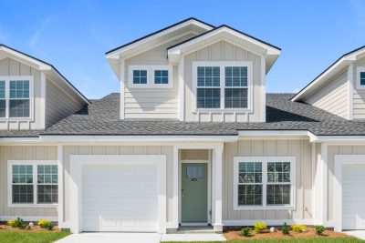 000 Front View 13728072