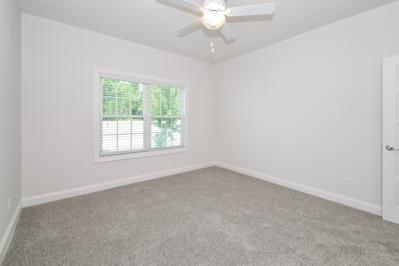011 photo bedroom 12809559