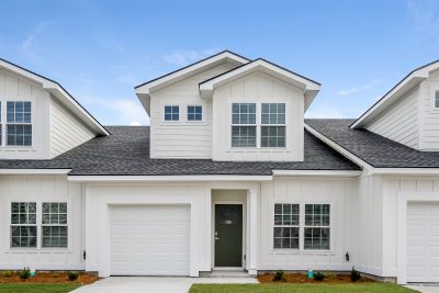000 photo front view 13483826