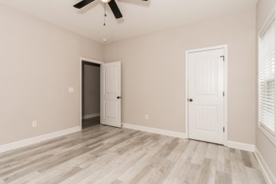 010 Bedroom ET61204