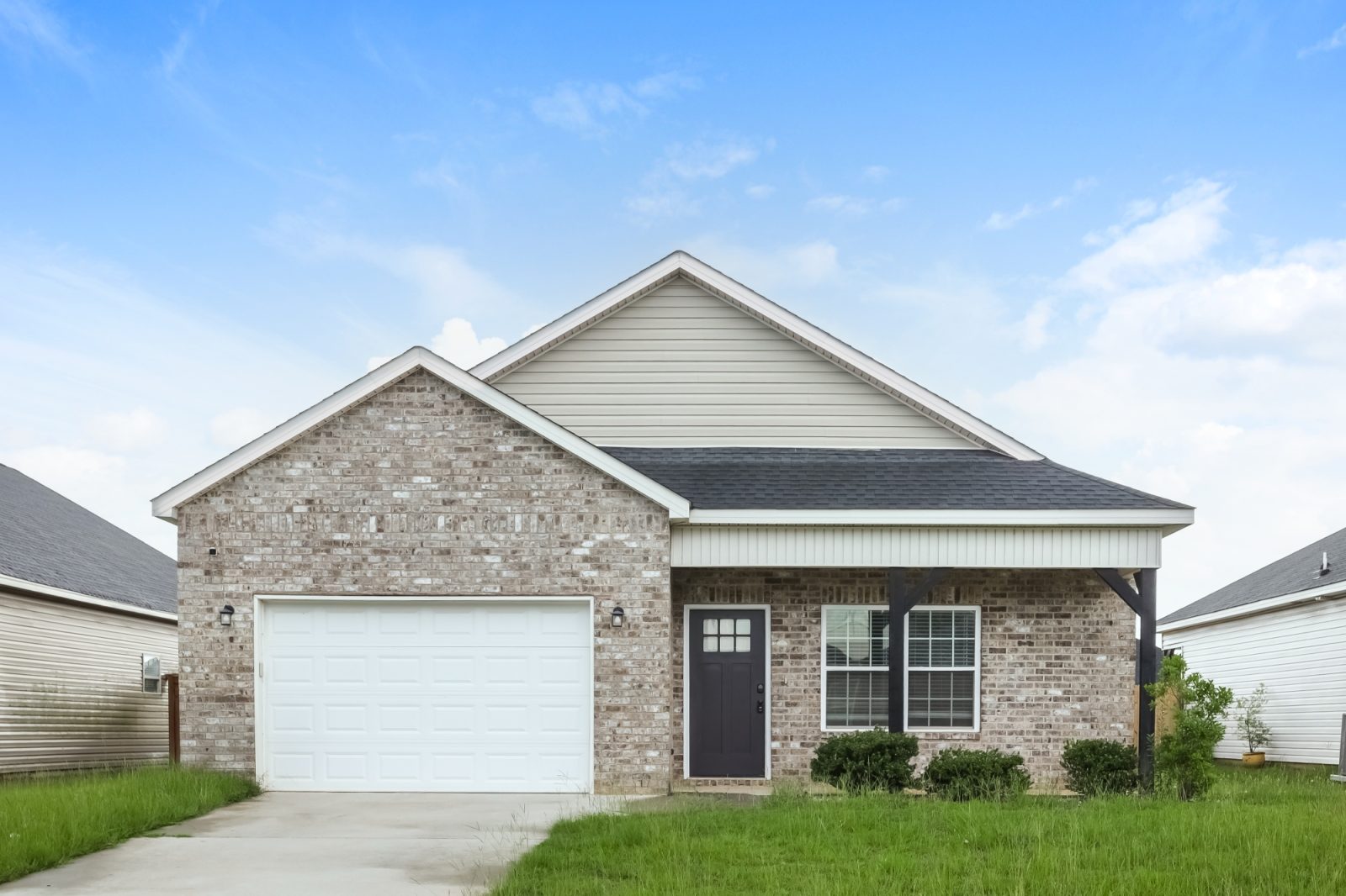 000 photo front view 15563806