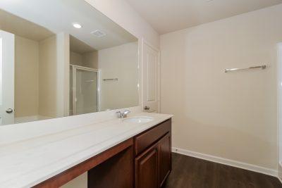 013 photo bathroom 12579523