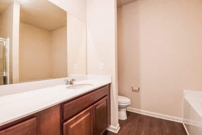 008 photo main bathroom 13816664