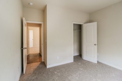011 Bedroom ET41078