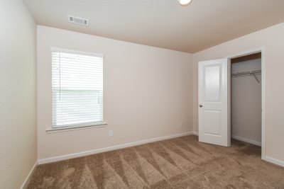 012 photo bedroom 11285607