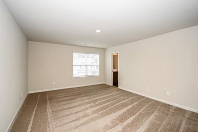 007 photo main bedroom 13571733