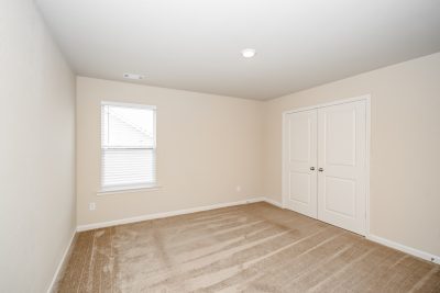011 Bedroom ET41098