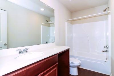 013 018 photo bathroom 14773609