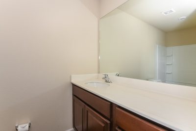 012 photo main bathroom 11986595