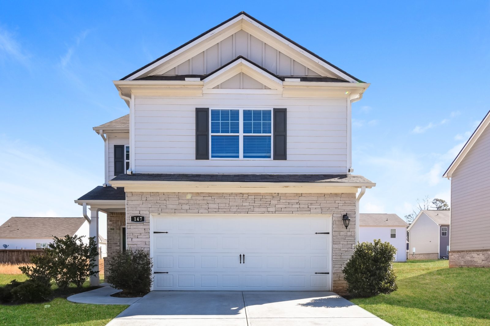 000 photo front view 15151585