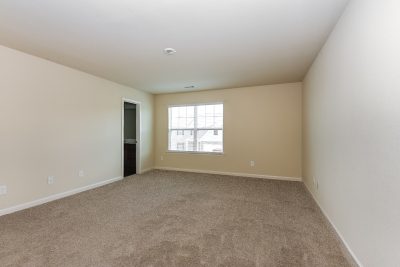 009 photo main bedroom 11986607