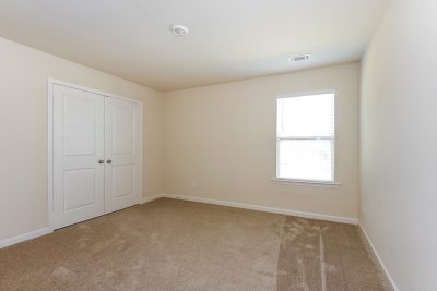 011 photo bedroom 11986597