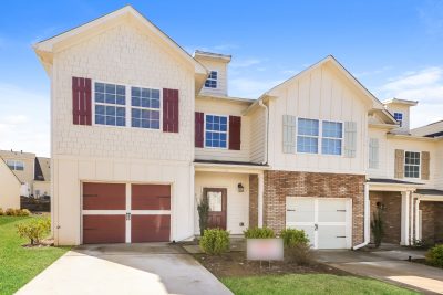 000 Front View 12601340