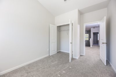 011 Bedroom ET43021