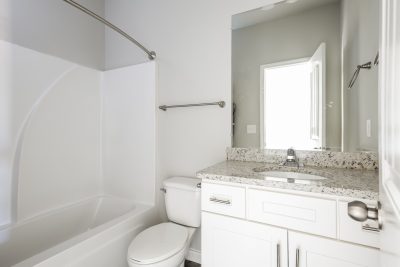 013 Bathroom ET43021