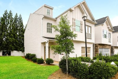 012 photo front view 14612135