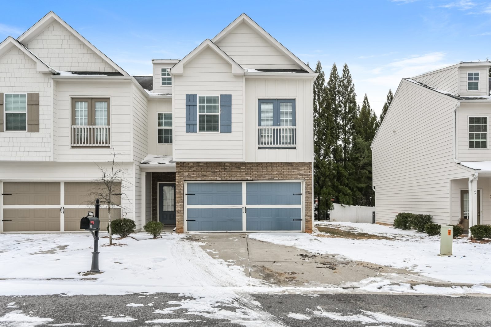 000 photo front view 15140319