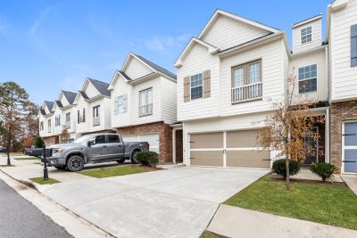 001 photo front view 14973952