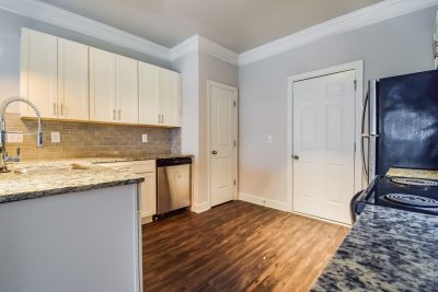 006 Kitchen ET43037