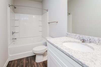 013 Bathroom ET43041