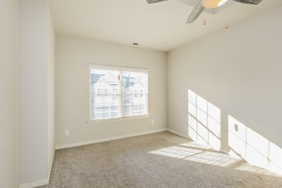 012 Bedroom ET43042