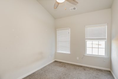 013 Bedroom ET43042